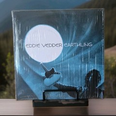 Eddie Vedder Earthling 2022 Republic/Seattle Surf Co. – 1ST/INDIE EXC/BLK & BLUE