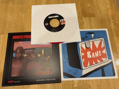 Sub Pop Singles Club Volume 8 vinyl 7″ records- 7 – 45 singles (pictured)