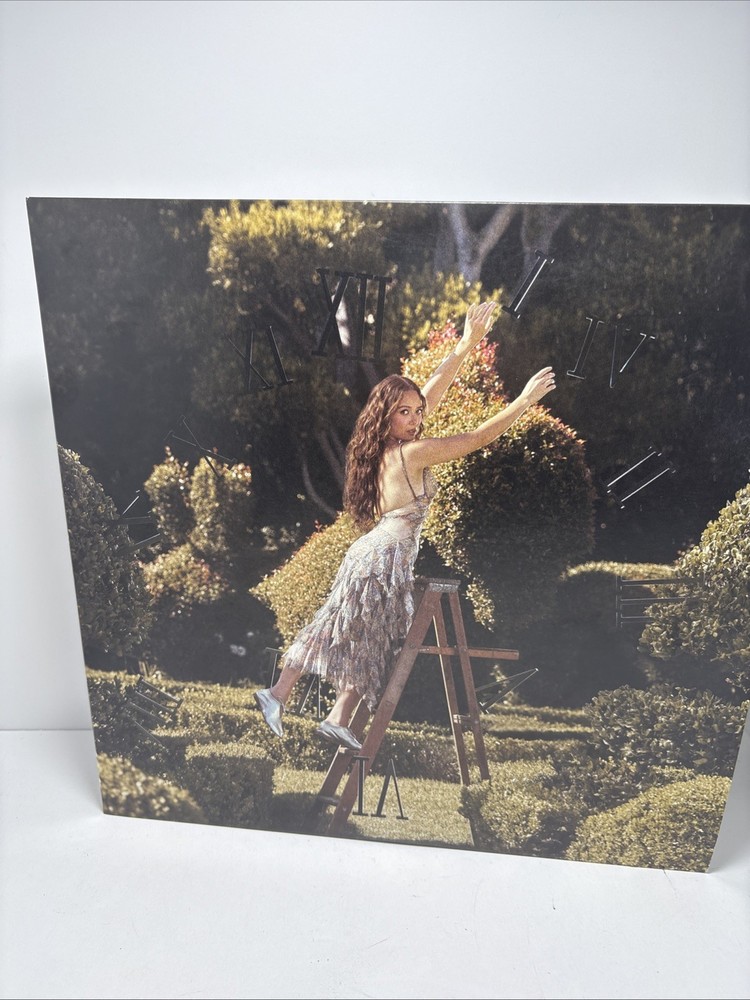 Laufey – A Matter Of Time: The Final Hour 2 LP Green Splash Vinyl Record