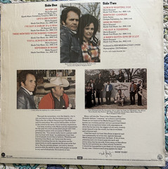 Merle Haggard-Keep Moving On,1975 LP Capitol ST-11365, VG++/VG++