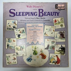 Walt Disney’s “SLEEPING BEAUTY” Told & Sung by Mary Martin – Disneyland LP/Book