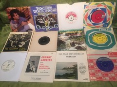 25 x SCOTTISH & IRISH FOLK & TRADITIONAL 7″ SINGLES 1955-1985 JOB LOT