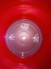 Lana Del Rey Love / Lust for Life Heart-Shaped Red 7″ Limited Vinyl
