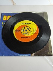 Vintage Beatles 45 Record Lot w/ 20 Singles & Carrying Case Capitol Records