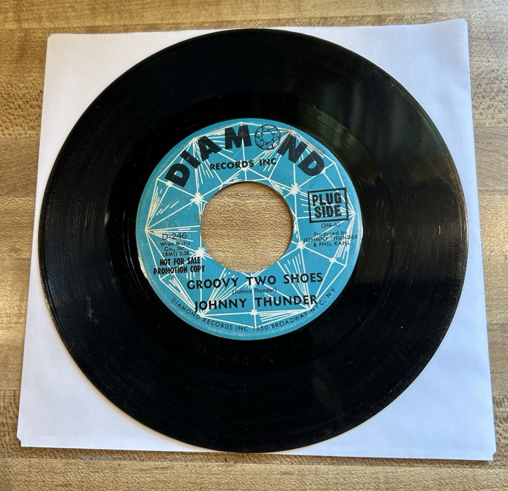 JOHNNY THUNDER “GROOVY TWO SHOES” 45 RPM -’68 FUNK/SOUL DIAMOND PROMO 246 EX!