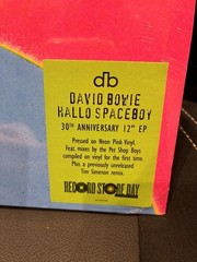 NEW RECORD STORE DAY RSD 2026 DAVID BOWIE HALLO SPACEBOY 12″ NEON PINK VINYL