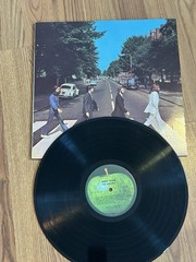 THE BEATLES LP Vinyl Record ABBEY ROAD VG/VG+ SO-383