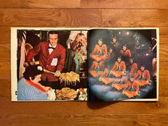 The Beatles – Magical Mystery Tour LP Capitol SMAL 2835 1971 Pressing w/ Booklet