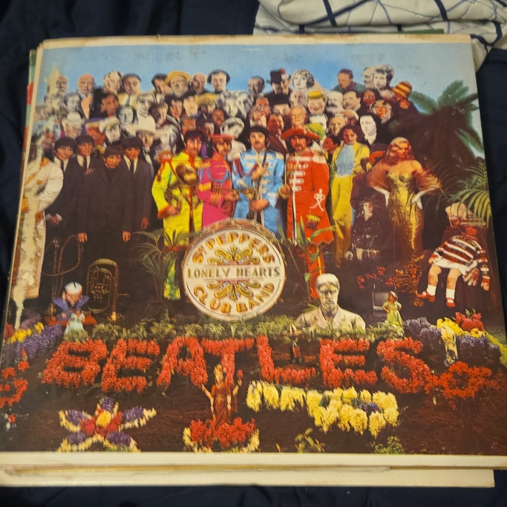 The Beatles Sgt. Pepper’s Lonely Hearts Club Band Capitol SMAS-2653 Vinyl LP