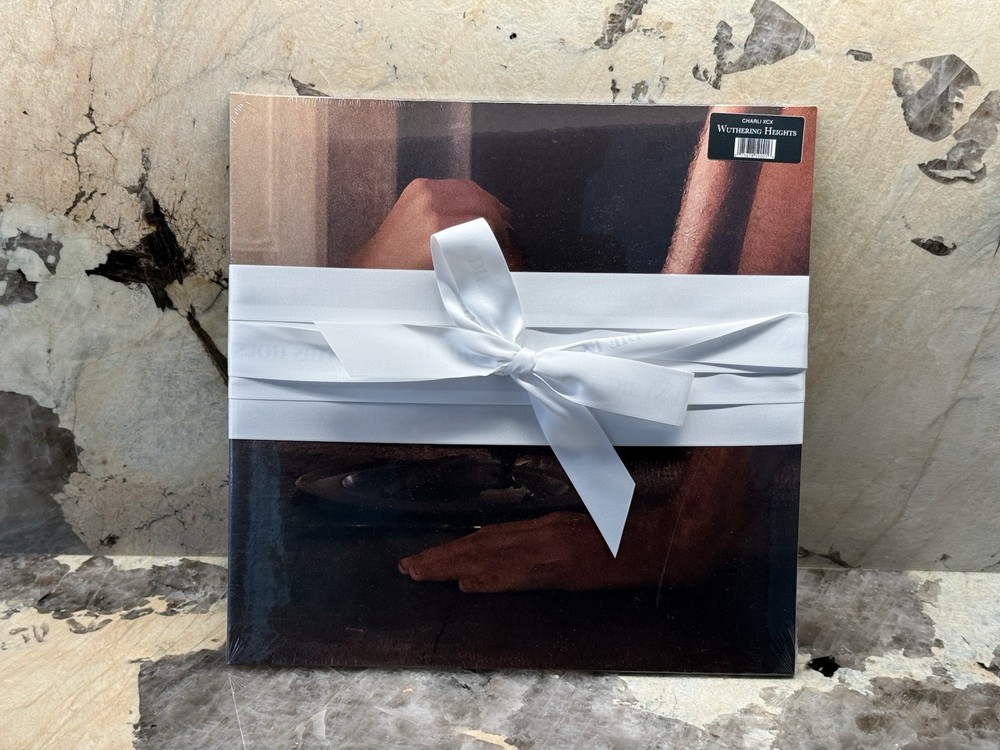 Charli XCX Wuthering Heights Collectors Edition Vinyl Limited – New