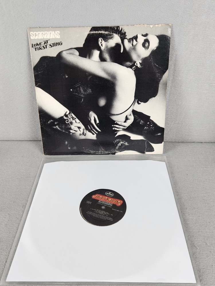 Scorpions – Love at First Sting 1984 Mercury 422-814 Hard Rock Vinyl Record
