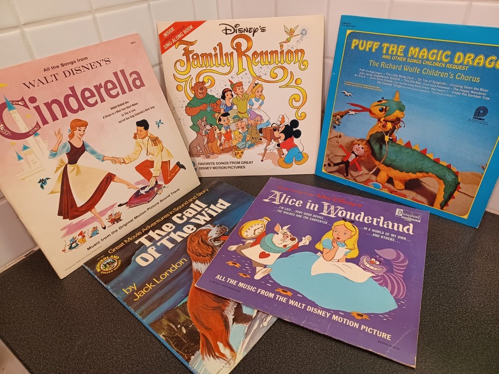 (5) VTG Record Vinyl Lot Disney Cinderella Alice Puff magic dragon private col.