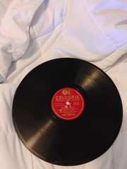 vintage Columbia Records 78 RPM shellac record, likely manufactured between the