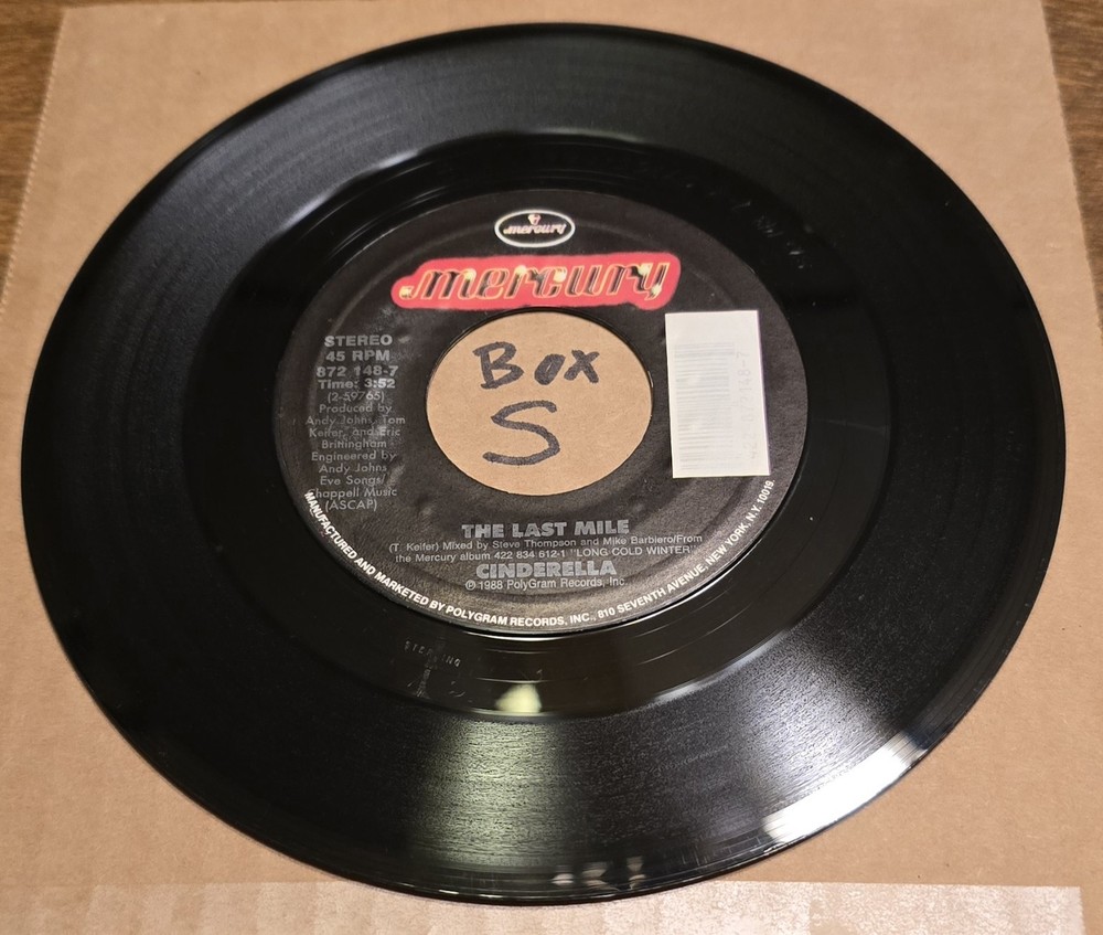 Cinderella: The Last Mile/Long Cold Winter – NM | 1988 Hard Rock 45rpm Mercury