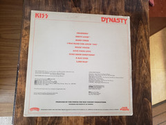 1970s VG+/VG Kiss – Dynasty 7152 AND FLYER LP33 see notes