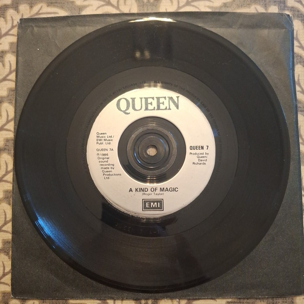 QUEEN “A KIND OF MAGIC” 45 RPM VINYL SINGLE 1986 VG+