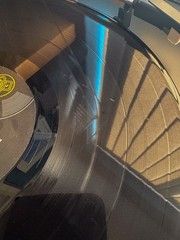 ELTON JOHN – ‘Goodbye Yellow Brick Road’, 12″ Vinyl Gatefold Double LP, 1973