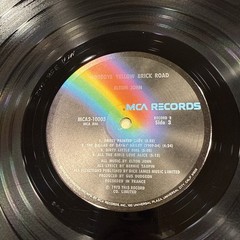 ELTON JOHN “GOODBYE YELLOW BRICK ROAD” 2 LP ORIG 1973 PRESS MCA 2-10003 + INSERT