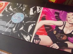 Madonna “Hard Candy” 2LP + 12″ + CD g/f Warner Bros. Records – 470972-1 Usa 2008