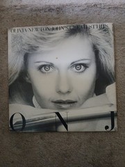 Olivia Newton-John’s Greatest Hits – 1977 MCA Records MCA-3028 Vinyl LP VG+/EX!