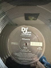 Rihanna SOS 12″ Black Vinyl Single Def Jam Pop 2000s Promo Stereo 33 RPM
