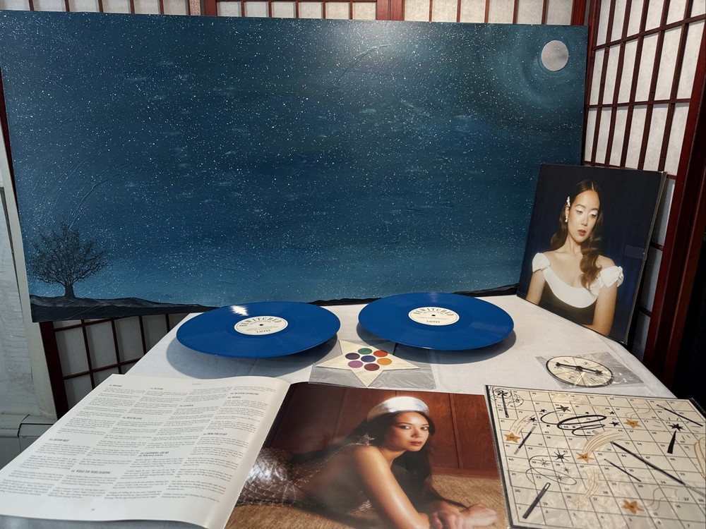 Laufey Bewitched the Goddess Edition 2024 Record Color Blue Vinyl Booklet R9