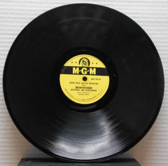 Bewitched/Moon of Manakoora/David Rose (10″, 78 rpm, MGM, 30120)