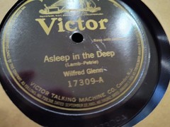Collection Of 11 Vintage 10″ Records . 8 are RCA LABELs. Including Weeges Dance