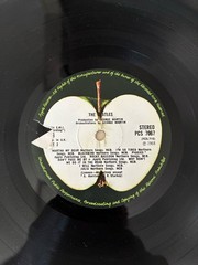 Rare Beatles White Album Green Apple Label Vinyl LP,2 Rec Set, Vintage 1968 7067