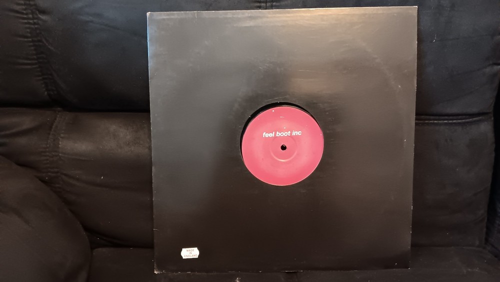 unknown vs The Gorillaz – Feel Boot Inc. BREAKBEAT WHITE LABEL REMIX 12″ RARE!