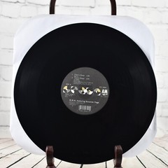D.N.A. Featuring Suzanne Vega – Tom’s Diner, 12″ Vinyl, A&M Records, 1990