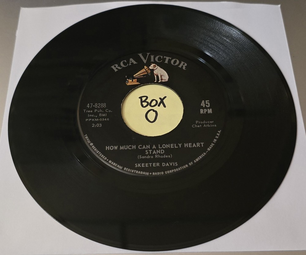 Skeeter Davis: He Says The Same Things To Me/Lonely Heart – VG+ | 1964 Country