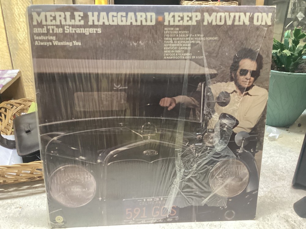 Merle Haggard And The Strangers—Keep Moving On,, VG+ vinyl..ST11365