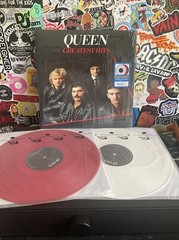 QUEEN Greatest Hits 2LP VG++ WHITE & RED VINYL With HYPE STICKER