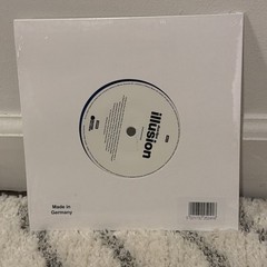 Dua Lipa Illusion 7″ vinyl Europe Warner 2024 blue vinyl 7″ in die cut sleeve