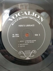 LIBERACE – HERE’S LIBERACE VOCALION VL 3821 – mono LP Record excellent EX
