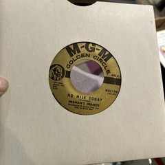 HERMAN’S HERMITS – There’s a Kind of Hush 7” Vinyl Record VG + USA