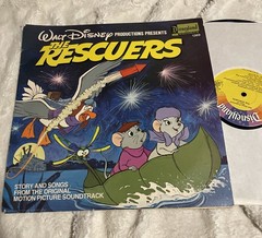 Walt Disney 33rpm LP Vinyl 12-inch Disneyland Records #1369 The Rescuers