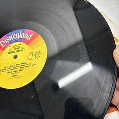 Walt Disney’s “SLEEPING BEAUTY” Told & Sung by Mary Martin – Disneyland LP/Book