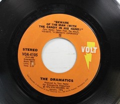 45 The Dramatics – And I Panicked / Beware Of The Man With The Candy In His Hand