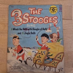 Vintage Three Stooges 6″ 78 RPM Yellow Golden Record Wreck Halls Jingle Bells