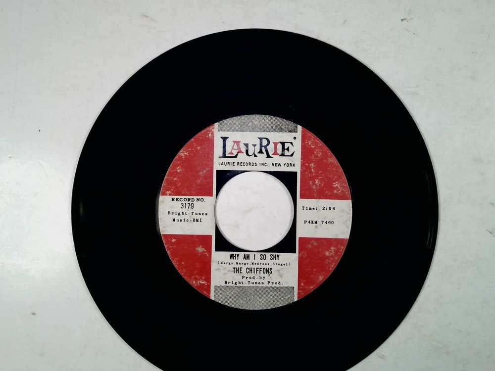 The Chiffons – One Fine Day 7″ Record 1963 Laurie Records Pop 45 RPM