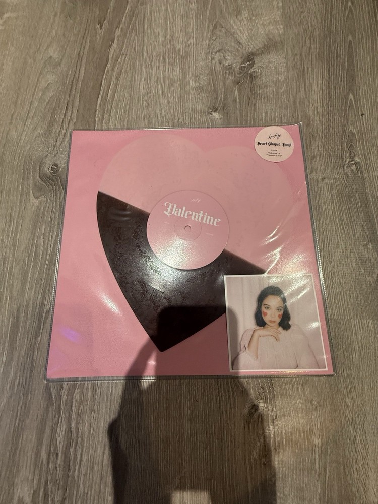 Laufey Valentine 7″ Chocolate Strawberry Heart Shaped Vinyl Ships Now NEW