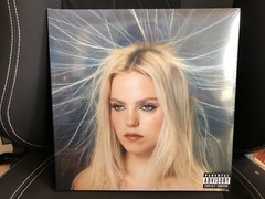 BRAND NEW LIMITED EDITION RENEE RAPP SNOW ANGEL EXCLUSIVE BLUE WAVES VINYL IN UK
