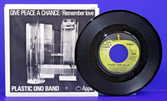 JOHN LENNON Give Peace A Chance 45 RPM w/PS APPLE 1809 NM/UNPLAYED