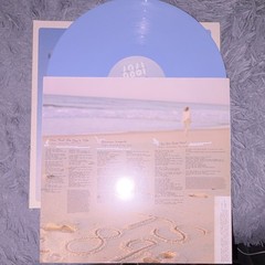 Taylor Swift 1989 (Taylor’s Version) USED Crystal Blue Skies LP 12″ Vinyl Record