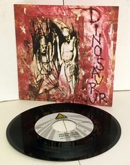 DINOSAUR JR freak scene , keep the glove 7″ Vinyl Record reissue