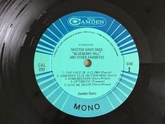 1965 Skeeter Davis BLUEBERRY HILL AND OTHER FAVORITES Vinyl Record CAL-899 MONO