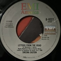Sheena Easton Strut 7″ 45 RPM Vinyl Single EMI America B-8227 1984