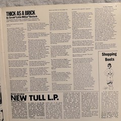 Jethro Tull – Thick As A Brick (1972) – CHR 1003 – 1st Pressing w/ Newspaper VG+